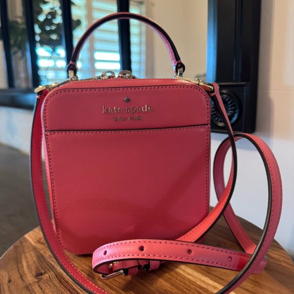 Kate Spade Daisy Vanity Case Crossbody — Hot Pink - Picture 3 of 10